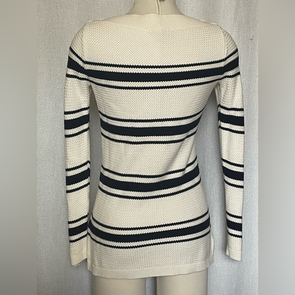 Talbots cream and black sweater - Picture 2 of 5